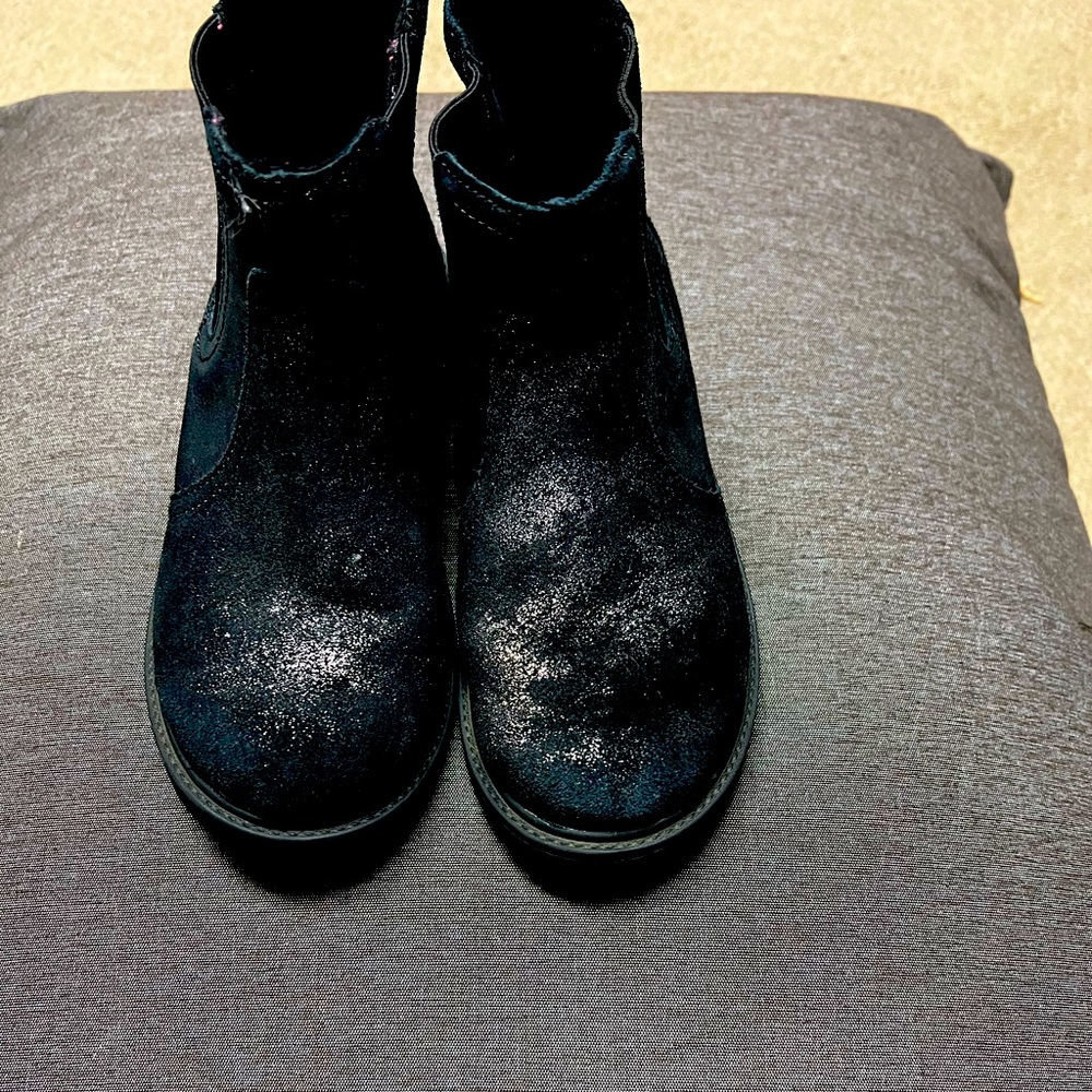 “New”Kids Ugg Black Sparkle Boot